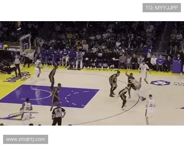 NBA最新赛季战况解析 球星动态与球队表现全方位盘点